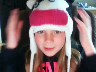 emmayoyo's webcam 25 July 2011 02:55 PM