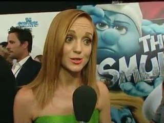 Katy Perry dresses as a Smurf