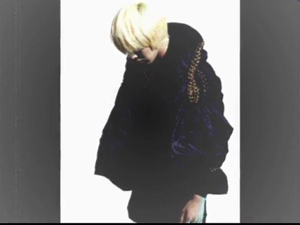 le CHARISMATIK G-DRAGON (big bang)