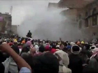 ‫بطولة شباب اليمن يوم مجزرة صنعاء 18-3-2011 الجمعة‬‎ - YouTube