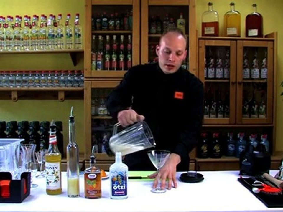Tiroler Cocktail Spezialität Eiskalter Ötzi - Selbst mixen (inkl. Rezept)