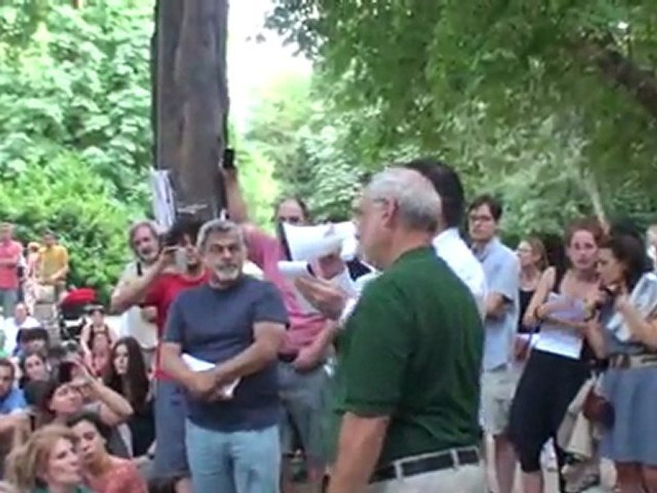 Joseph Stiglitz con los Indignados del 15M