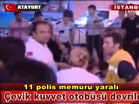 İstanbul'da çevik kuvvet otobüsü devrildi: 11 polis memuru yaralı