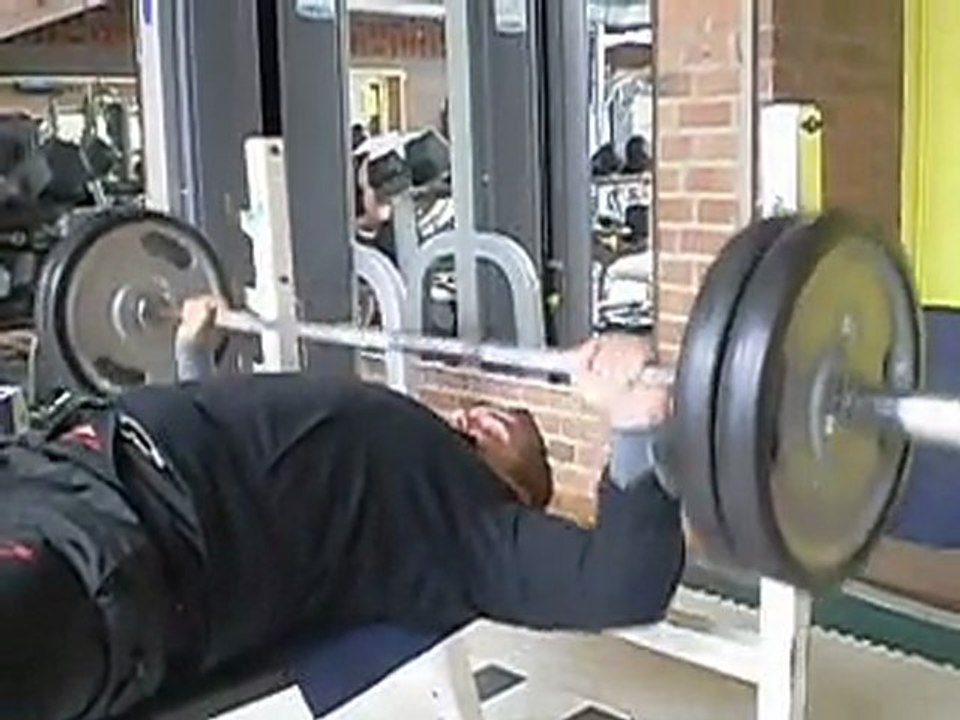 benchpress 30 * 100 kilos