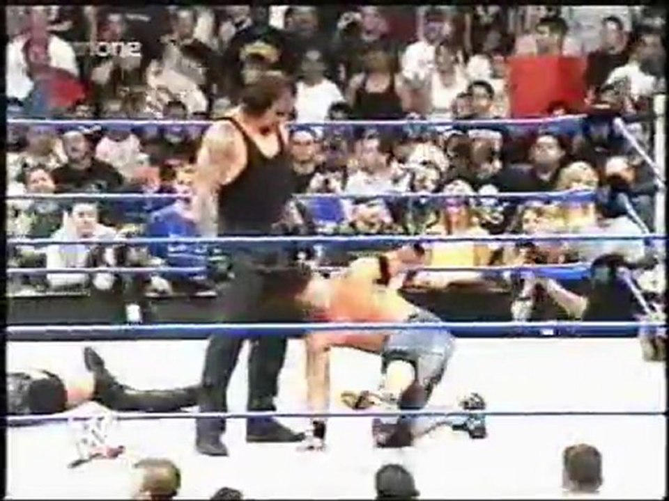 WWE Smackdown - Undertaker attacks RVD and John Cena 2004
