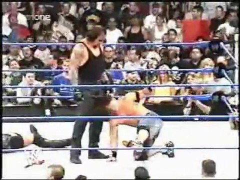 WWE Smackdown - Undertaker attacks RVD and John Cena 2004
