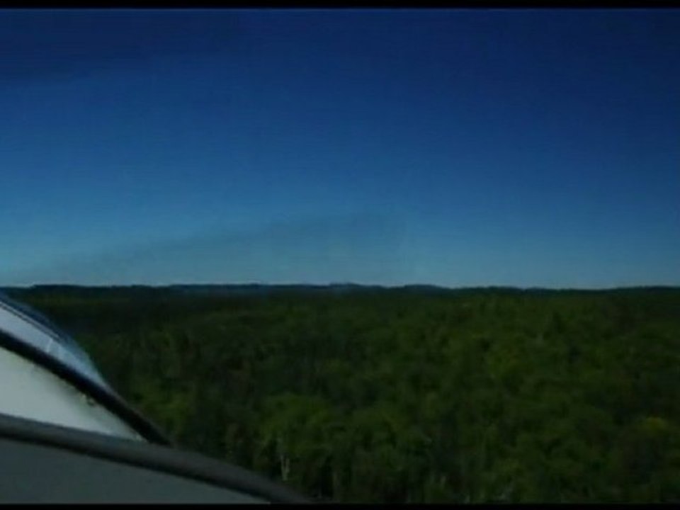 montage video survol hydravion lacs Canada