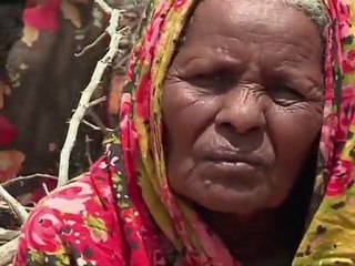 EU aid commissioner visits Somalian relief camp