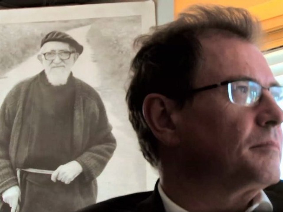 ROBERT ROCHEFORT RENCONTRE LA COMMUNAUTE EMMAUS