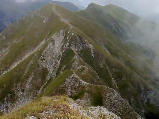 DOM.24-7-11 TERMINILLO: IL MONTE ELEFANTE(2015METRI) E IL MONTE VALLONI(2004) DAL RIFUGIO SEBASTIANI.