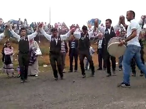 Akçaabat Horonu Davul Zurna - Hıdırnebi - 20 Temmuz 2011