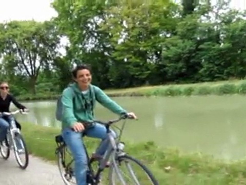 Paseo en bici por Vía Verde del canal de Deux Mers