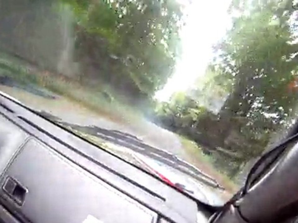 Cam embarqué Rallye Montagne Noire 2011  ES Fontbruno Dauzats Alain / Pages Cécile