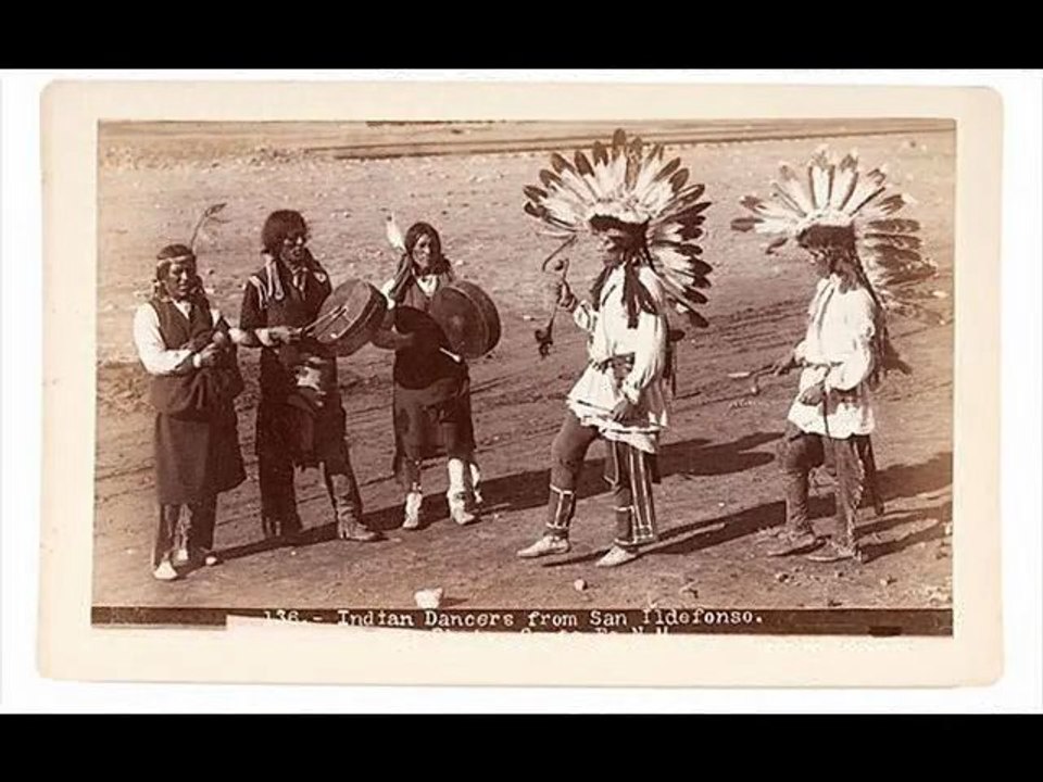 A TOUTES LES NATIONS AMERINDIENNES ( LES PUEBLOS 1ERE PARTIE)