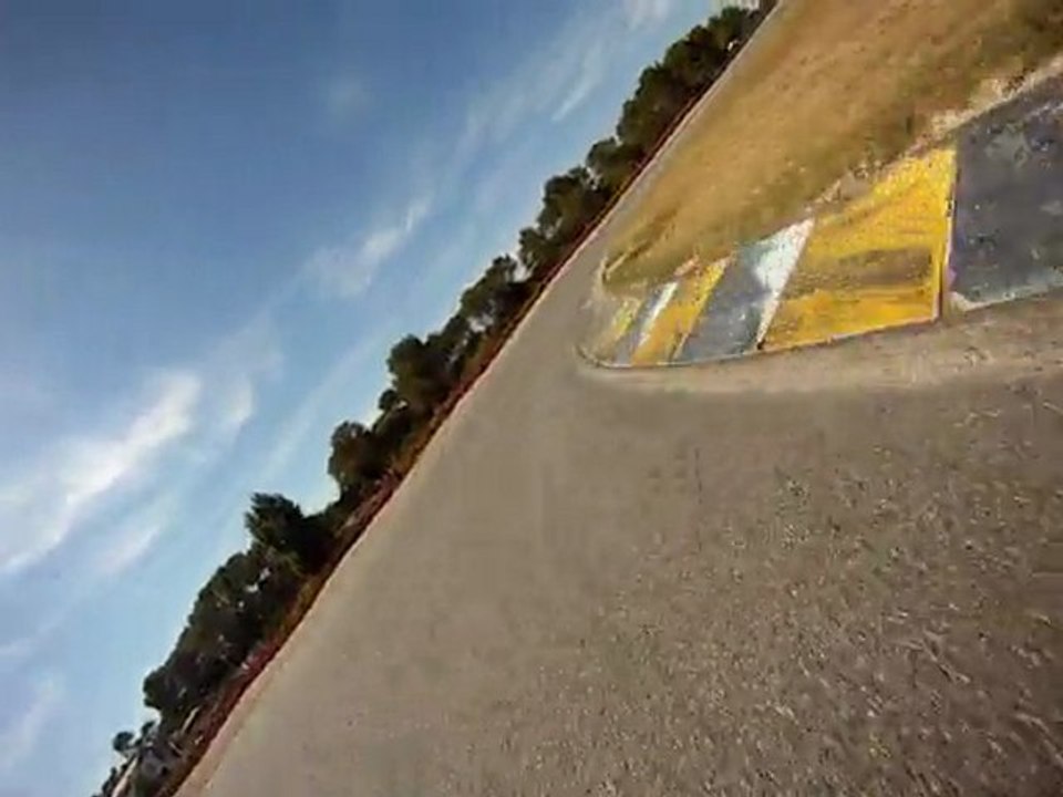 Première fois sur piste CBR 600RR, le 14072011 au Luc