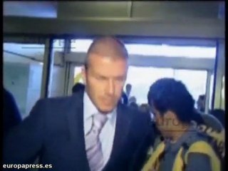 Beckham presenta su nuevo perfume en Facebook