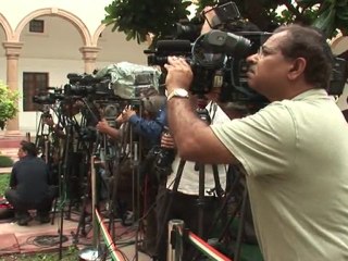 India, Pakistan ministers say ties on 'right track'