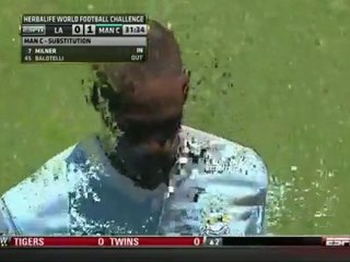 Balotelli failed trick shot -  Mancini takes him out