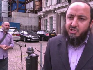 Leais a Kadhafi expulsos de Londres