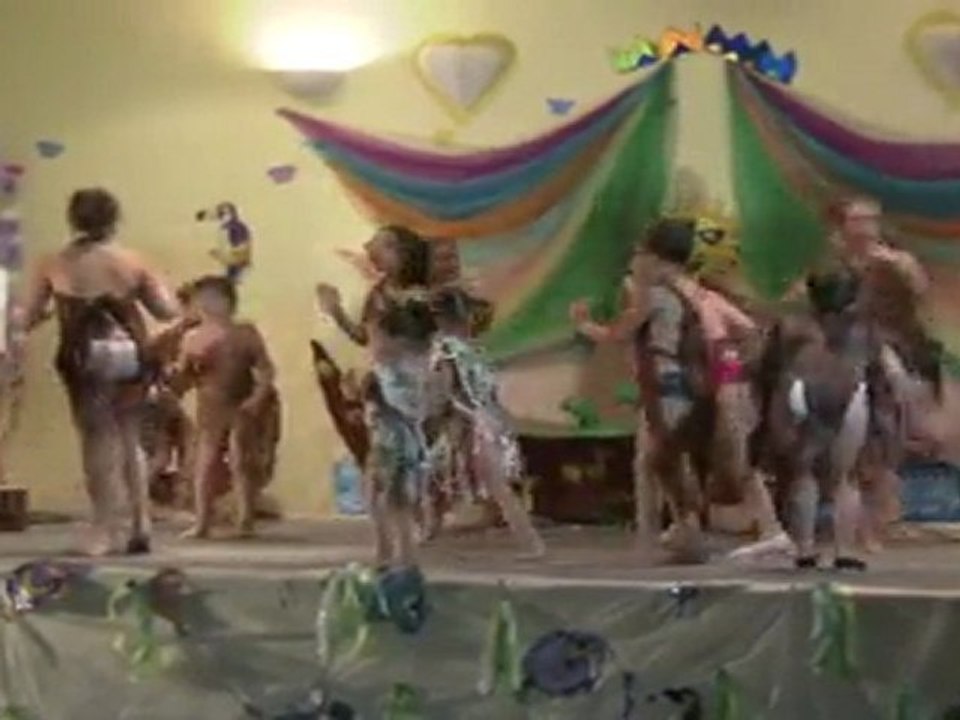 LA PETITE CLE PRINCE AR EN CIEL 2011 WAKA WAKA 2