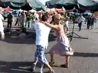 danse occidentale sous un air oriental à jamaa lafna marrakech,  ...