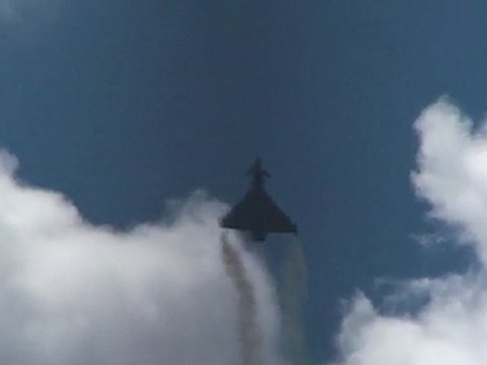 Eurofighter Typhoon Version Longue  Full HD Meeting aérien du Bourget LBG Paris Airshow LFTA 2011