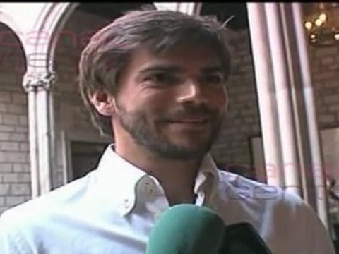 Marc Clotet y Ana de Armas lucen anillo dde matrimonio