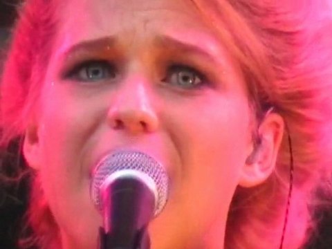 * SELAH SUE: Raggamuffin Festival FNAC LIVE Paris 24/07/2011