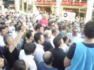 Tekin den Beyoğlu Esnafına  Destek