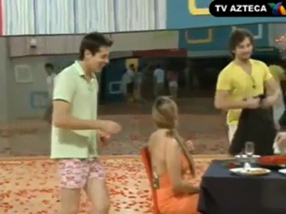 jhonny y una rosa!!!....mp4