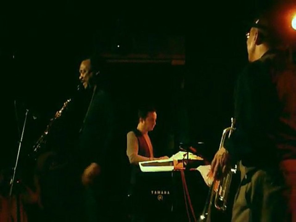 Ronnie Laws & Tom Browne Live @ New Morning 2011(6/6)