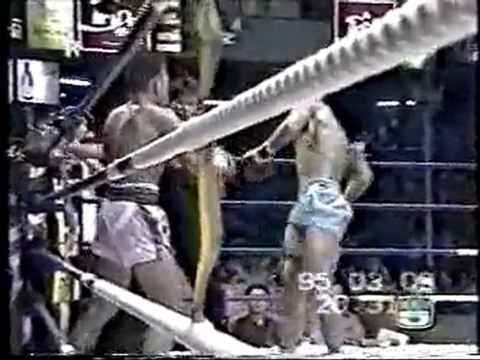Kriekchai SorKetalingchan (keawsamrit) vs Tirapong Sitkunyuth