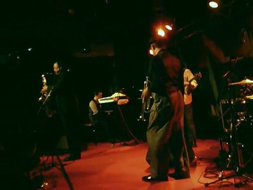 Ronnie Laws & Tom Browne Live @ New Morning  2011 (2/6)