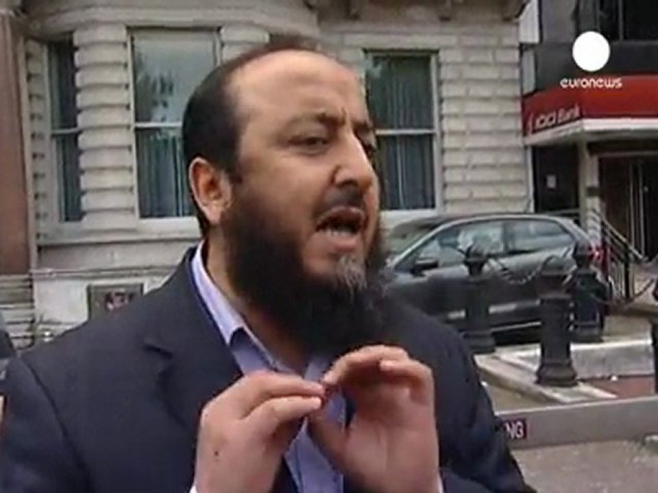 Libyan rebels celebrate British recognition