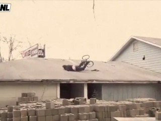 Fail-Sprung vom Dach