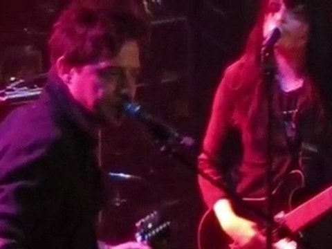 Kate Moss et Jamie Hince, très amoureux à Sydney