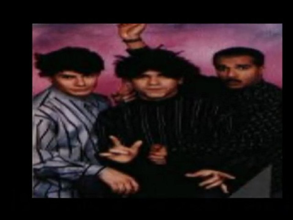 Isabelle A Les Yeux Bleus Les Inconnus Video Dailymotion