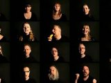 Le groupe de chanteurs danois Local Vocal interprète un mix A Capella de chansons dance des années 90