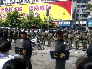 Street Vendor Beaten to Death, Riot Rocks Chinese City