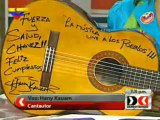 Hany-Kauam-regala-guitarra-autografiada-al-Presidente