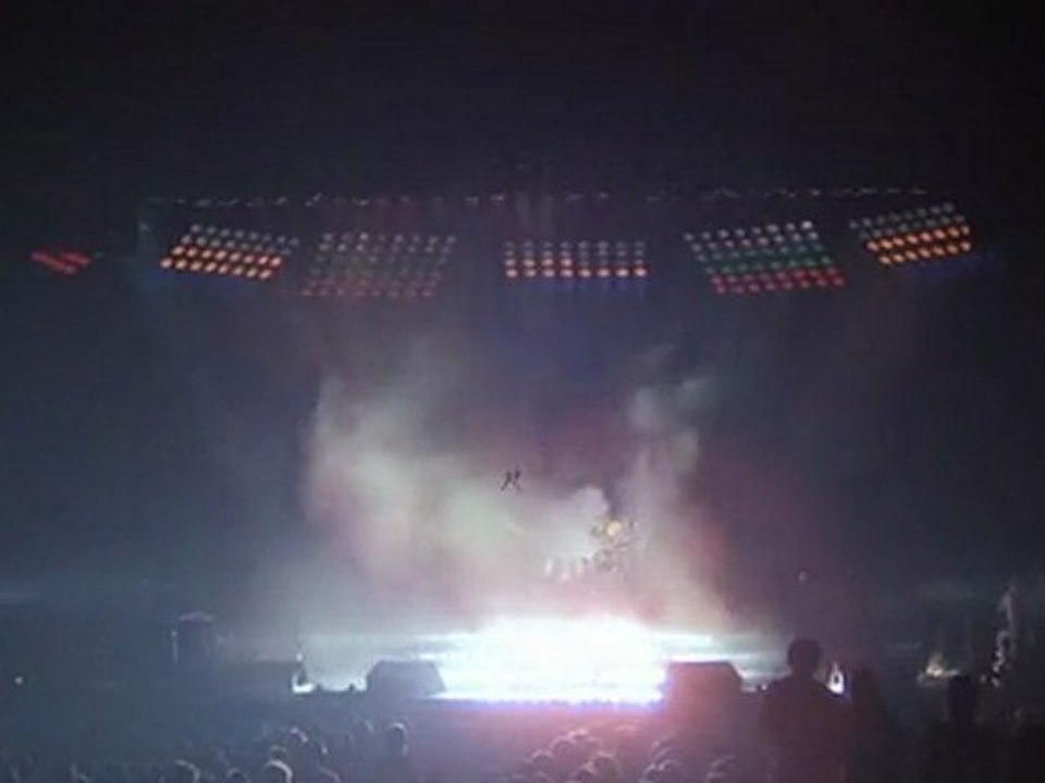 Queen - Bohemian Rhapsody (Live)