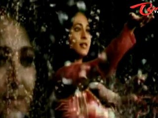 Naanna - Vikram - Anushka - Veliginadoka Vaanavillu Song Promo