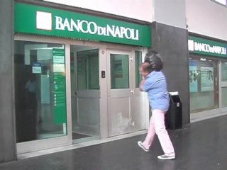 La Monnezza di Napoli è Ricchezza | Augusto De Luca