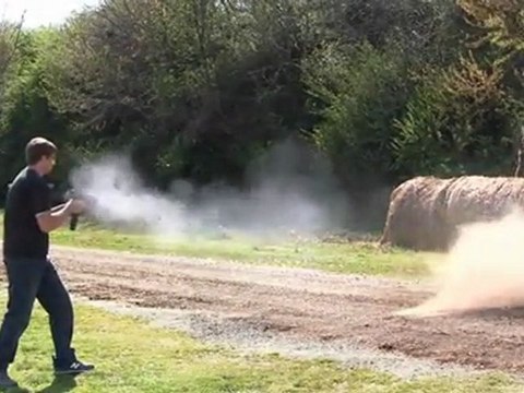 Dual Wielding Mac-10's