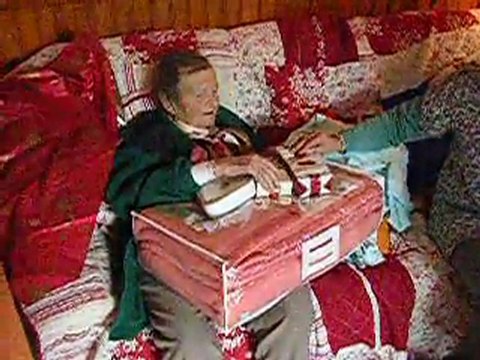 Le Père Noël n'est pas une ordure mais plutôt un comique - PART 3