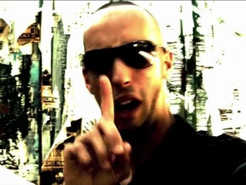 Clip Look at me now Remix avec Mc Arabian, Royakilla, Vinir