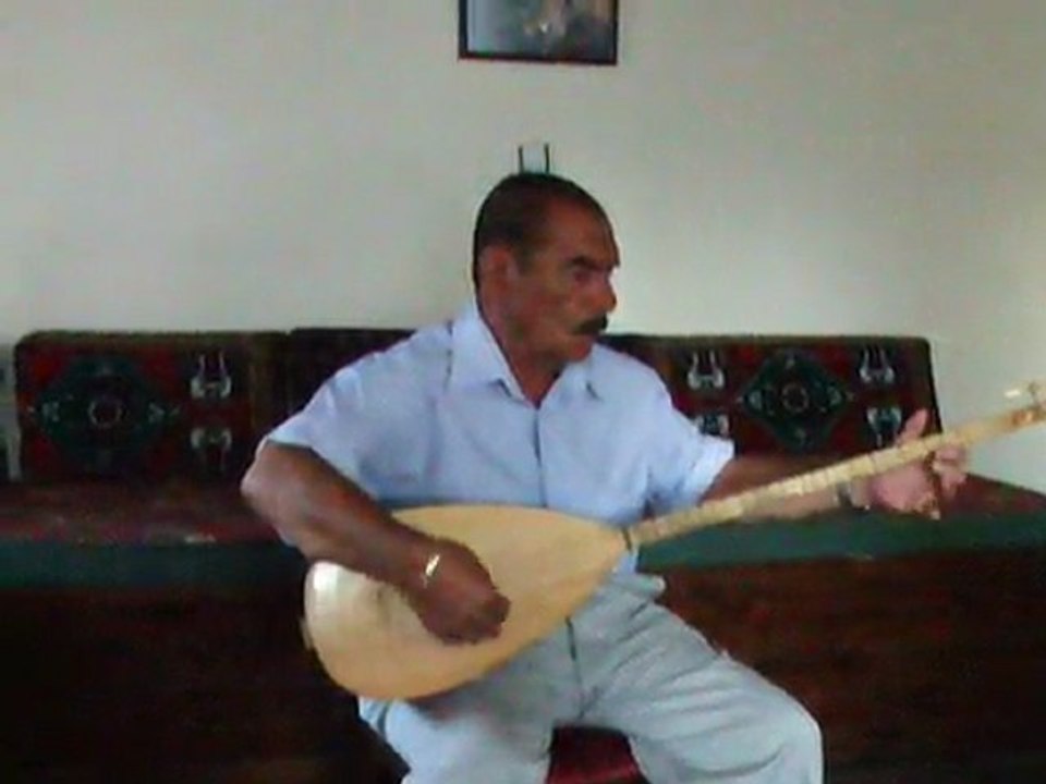 BİR GEMİM VAR ADALARA YASLANIR Rifat Balaban