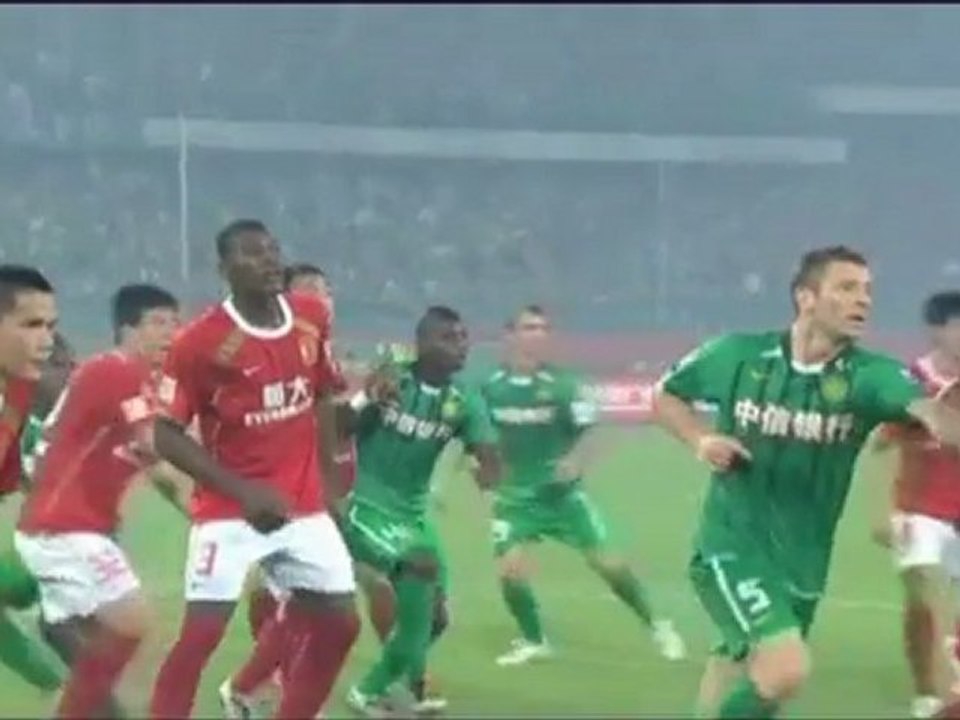Chinese Super League - Remis im Spitzenspiel