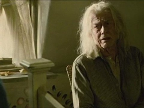 Harry Potter and the Deathly Hallows Part II - Featurette - Opening Sequence