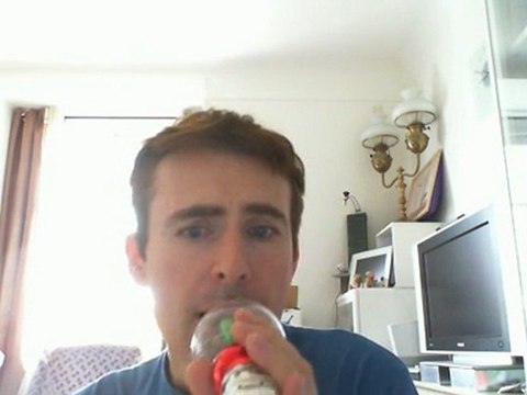 Wiwi égratigne avec toi je vivrai ma vie